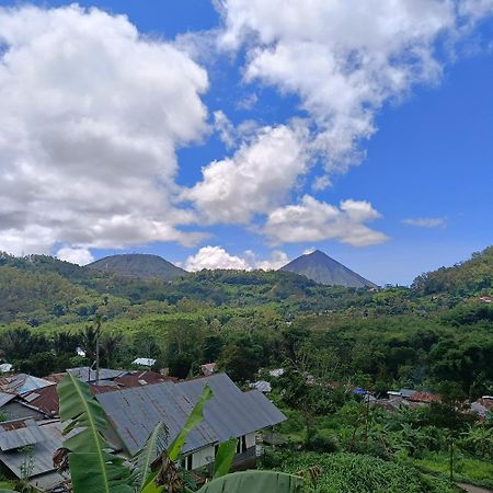 Kristian Homestay Bajawa Exterior photo