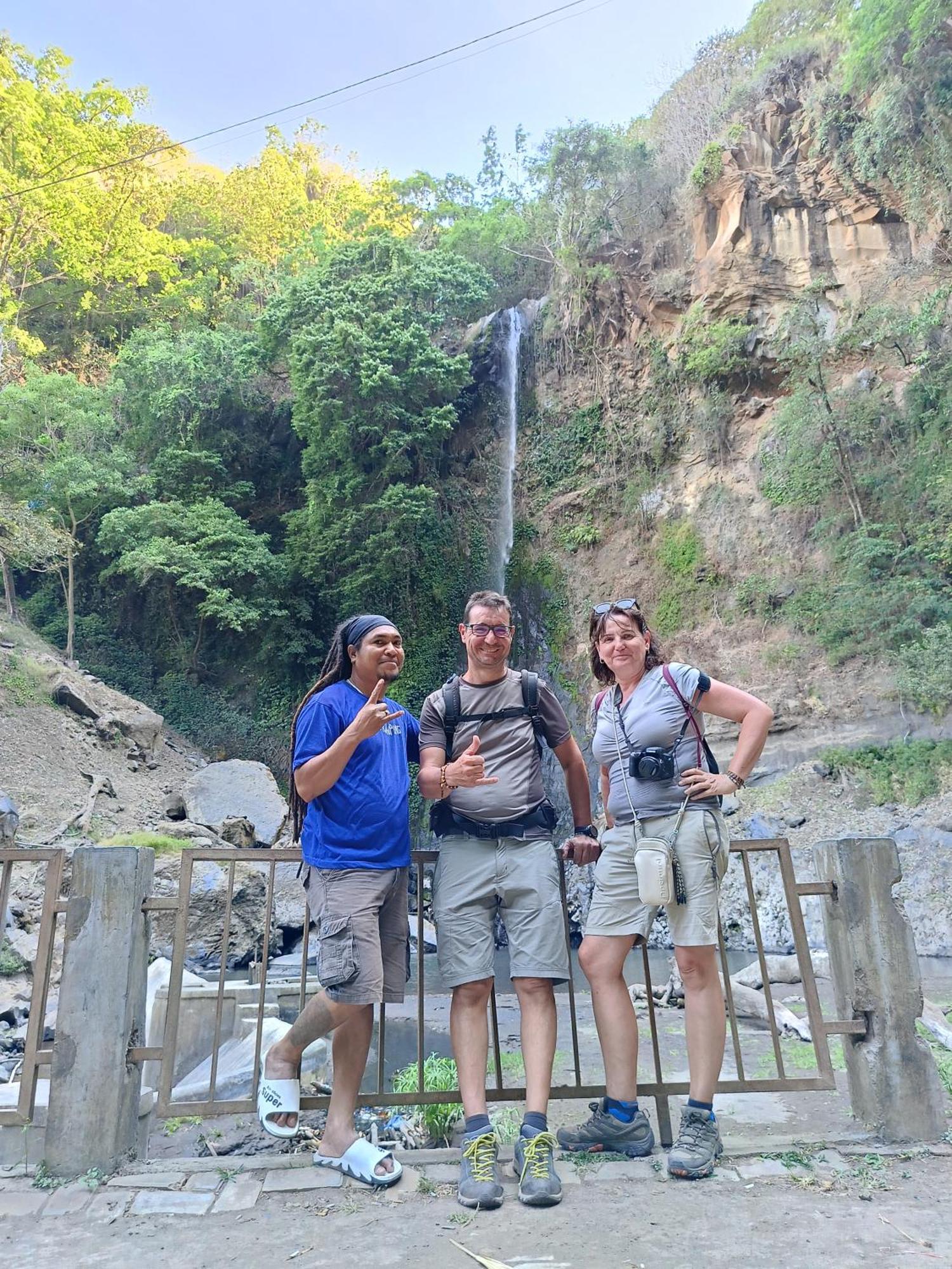 Kristian Homestay Bajawa Exterior photo